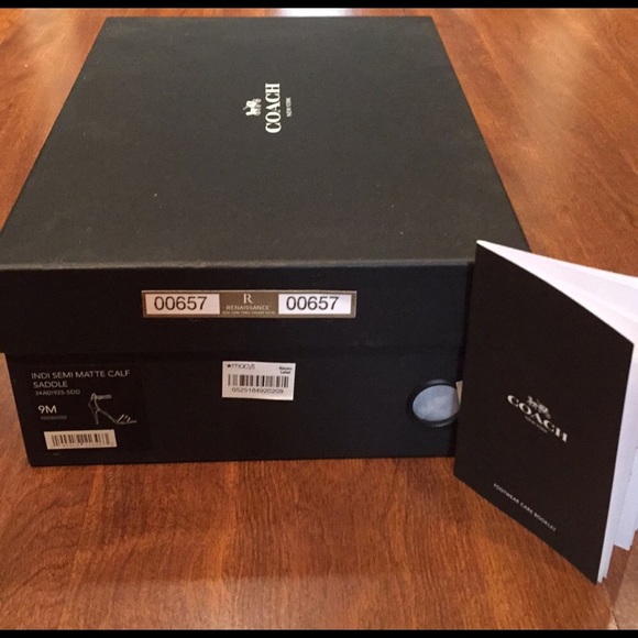 NWT Coach Indi Semi Matte Calf Sandle - Picture 7 of 8